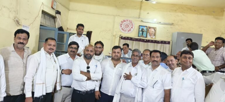 ई-पंजीकरण व्यवस्था के विरोध में फतेहाबाद बार एसोसिएशन की अनिश्चितकालीन हड़ताल