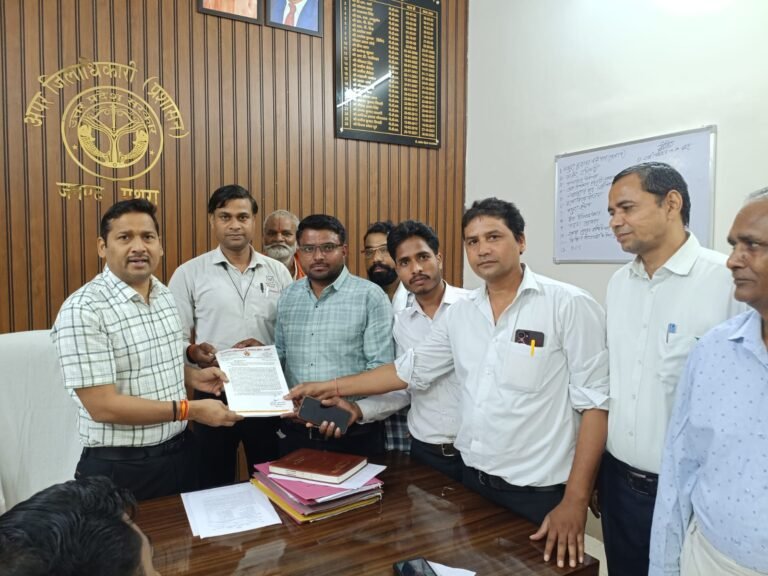 राजमाता अहिल्याबाई होल्कर की प्रतिमा स्थापना पर विवाद,संगठन ने जिलाधिकारी को सौंपा ज्ञापन रखी मांग
