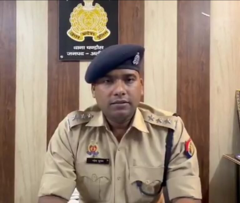 बाइक-ट्रैक्टर की टक्कर में युवक की मौत, आक्रोशित लोगों ने ट्रॉली में लगाई आग