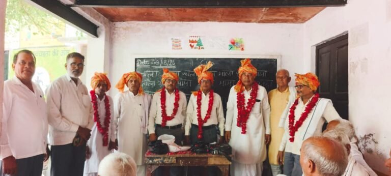 सेवानिवृत्त शिक्षकों बैठक सम्पन्न: लंबित भुगतान, पेंशन प्रकरणों के शीघ्र निस्तारण की उठाई मांग