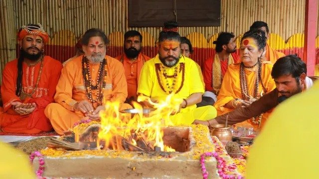 श्रीकृष्ण जन्मस्थान पर प्रस्तावित कारसेवा स्थगित,अब 6 दिसंबर से शुरू करने का ऐलान
