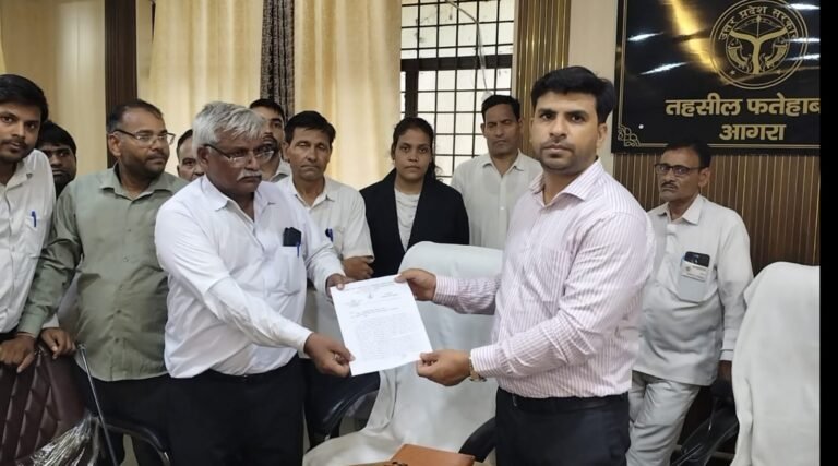 तहसील फतेहाबाद में भ्रष्टाचार के आरोप, अधिवक्ता बार एसोसिएशन ने सौंपा ज्ञापन, 15 दिन में कार्रवाई न होने पर धरना-प्रदर्शन व हड़ताल की चेतावनी